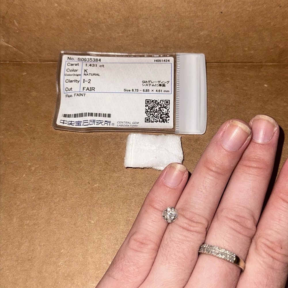 1.431ct Natural White Diamond shown in 14k gold engagement ring display round - Picture 7 of 10